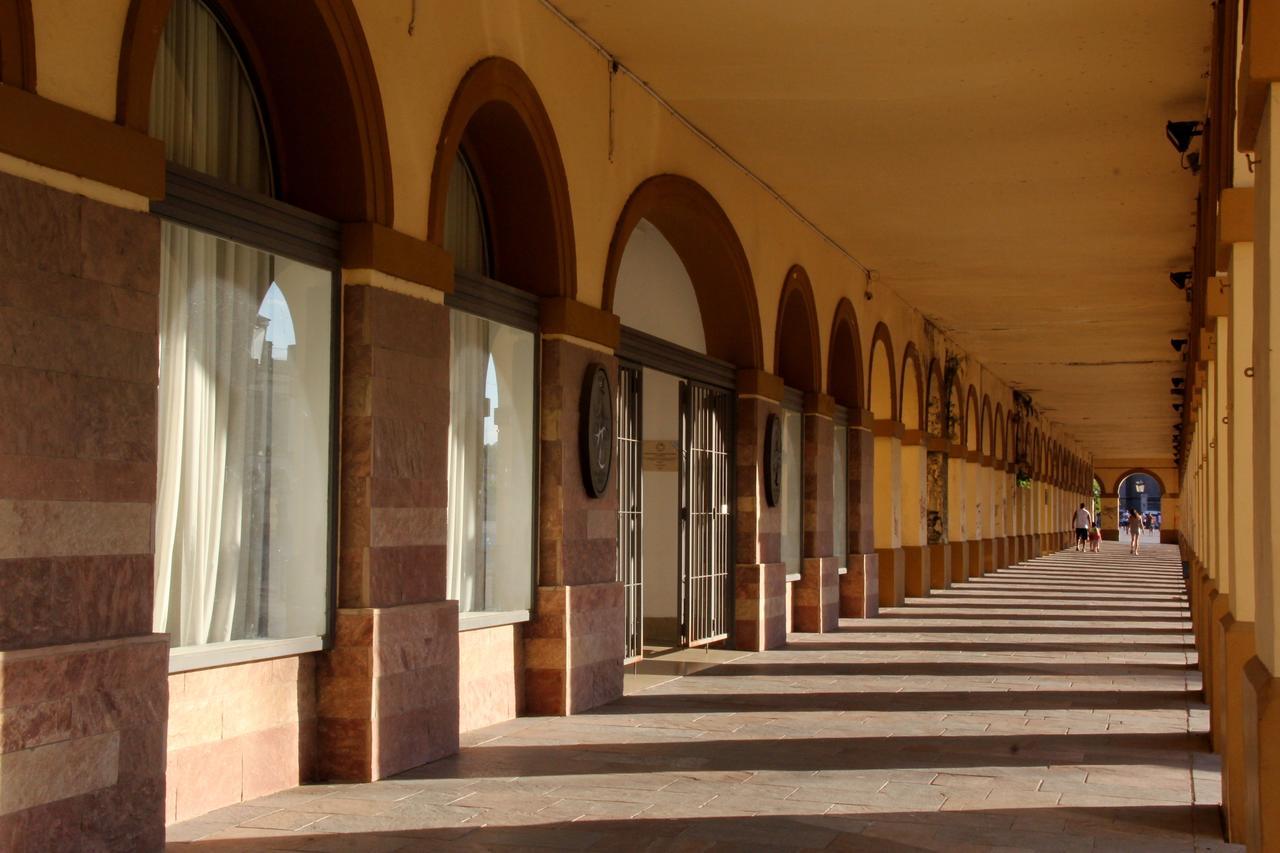 Real Hotel Lujan Exterior photo